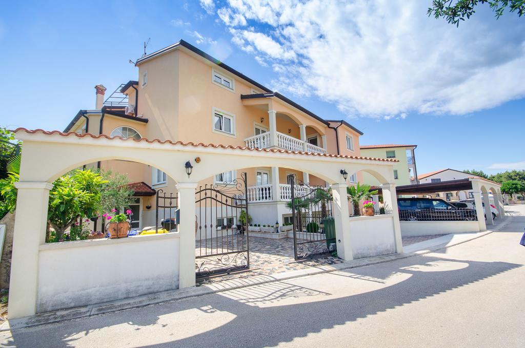 Apartments Villa Amfora Ρόβινι Εξωτερικό φωτογραφία
